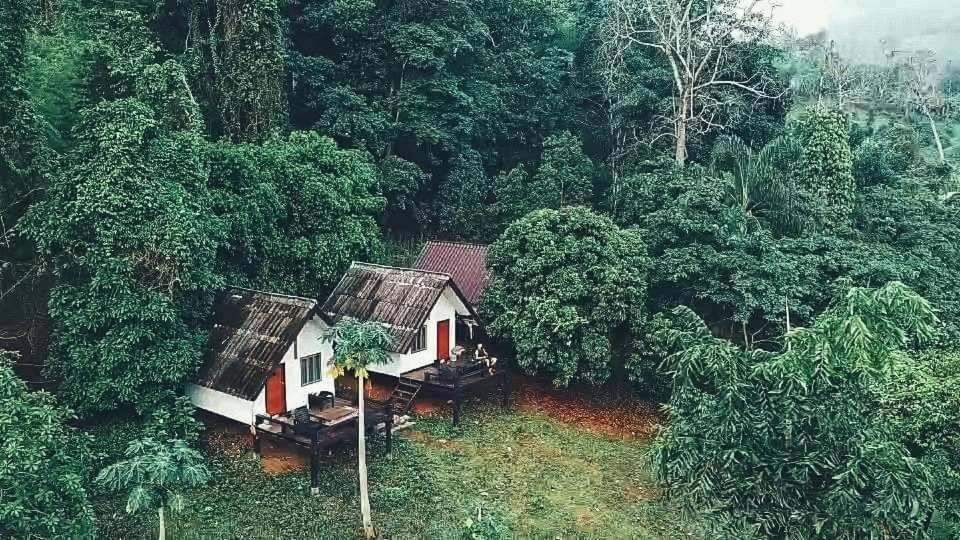 Jungle Guest House Mae Hong Son Exterior foto